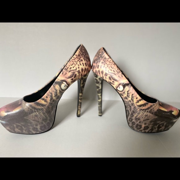 NWOT IRON FIRST DON’T PUSSY FOOT PLATFORM - Picture 3 of 5